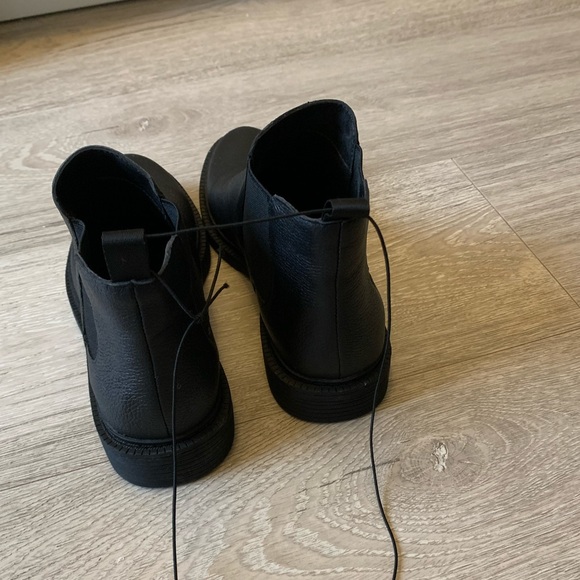 COPY - Kenneth Cole Chelsea styled boots - Size 6.5 - never been worn - Picture 5 of 5